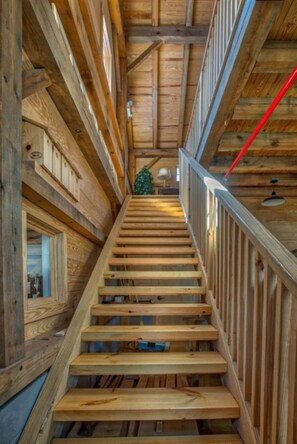 Interior - Beautiful Loft with Dock on Intercoastal waterway Gorgeous Sunset  Come by Boat (Daufuskie Island)