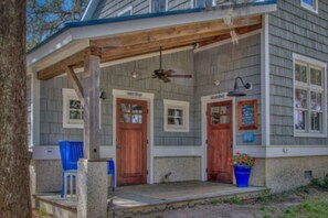 Exterior - Beautiful Loft with Dock on Intercoastal waterway Gorgeous Sunset  Come by Boat (Daufuskie Island)