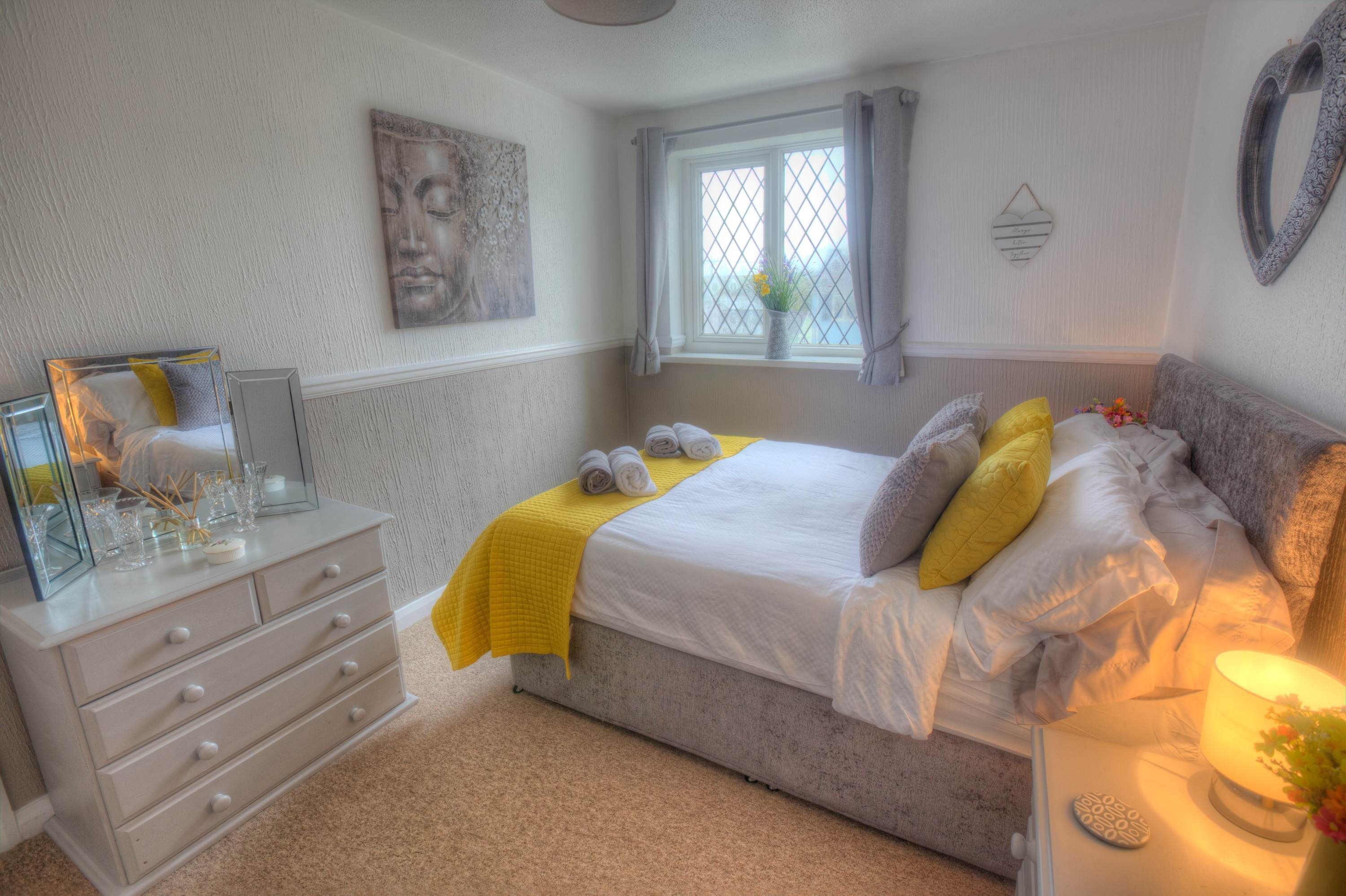 House | 6 bedrooms, high-speed internet