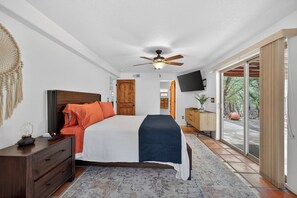 2 dormitorios, tabla de planchar con plancha, wifi gratis y ropa de cama
