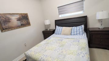 1 bedroom, desk, iron/ironing board, free WiFi