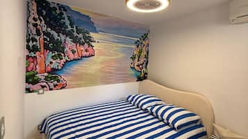 Iron/ironing board, internet, bed sheets