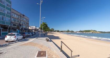 Apto com Garagem a 550 Metros da Praia do Centro