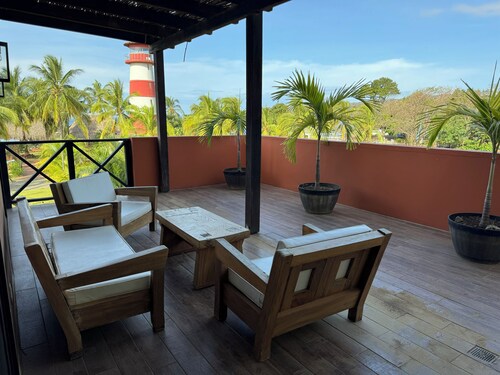 Ocean side stylish 2BD Apartment overlooking Venao's lighthouse