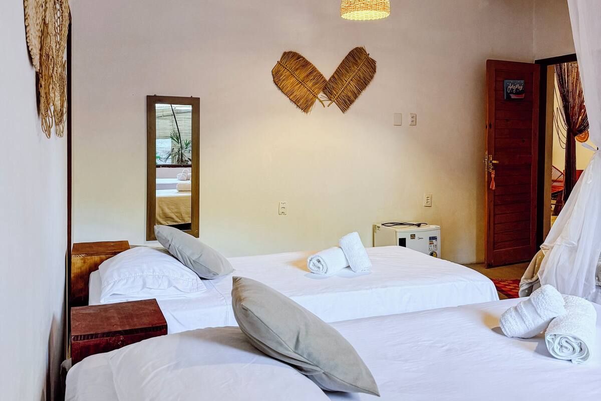 Family Quadruple Room | WiFi (free), bed sheets