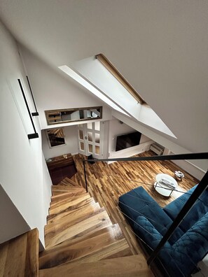 Smart TV - Spacious attic duplex in a heritage building in central Sarajevo (Sarajevo)