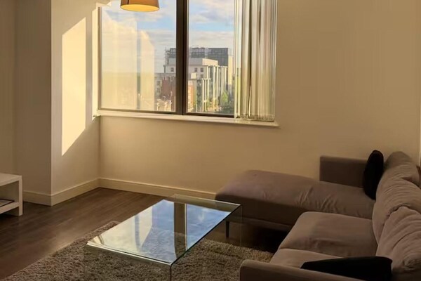 Central Broad St Apartment, Gym & Fast Wifi - Birmingham