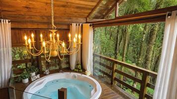 Cabana Aurora com Hidro - Alfredo Wagner/SC | Banheira de hidromassagem particular