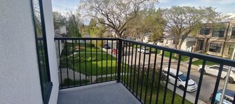 West Calgary Stays