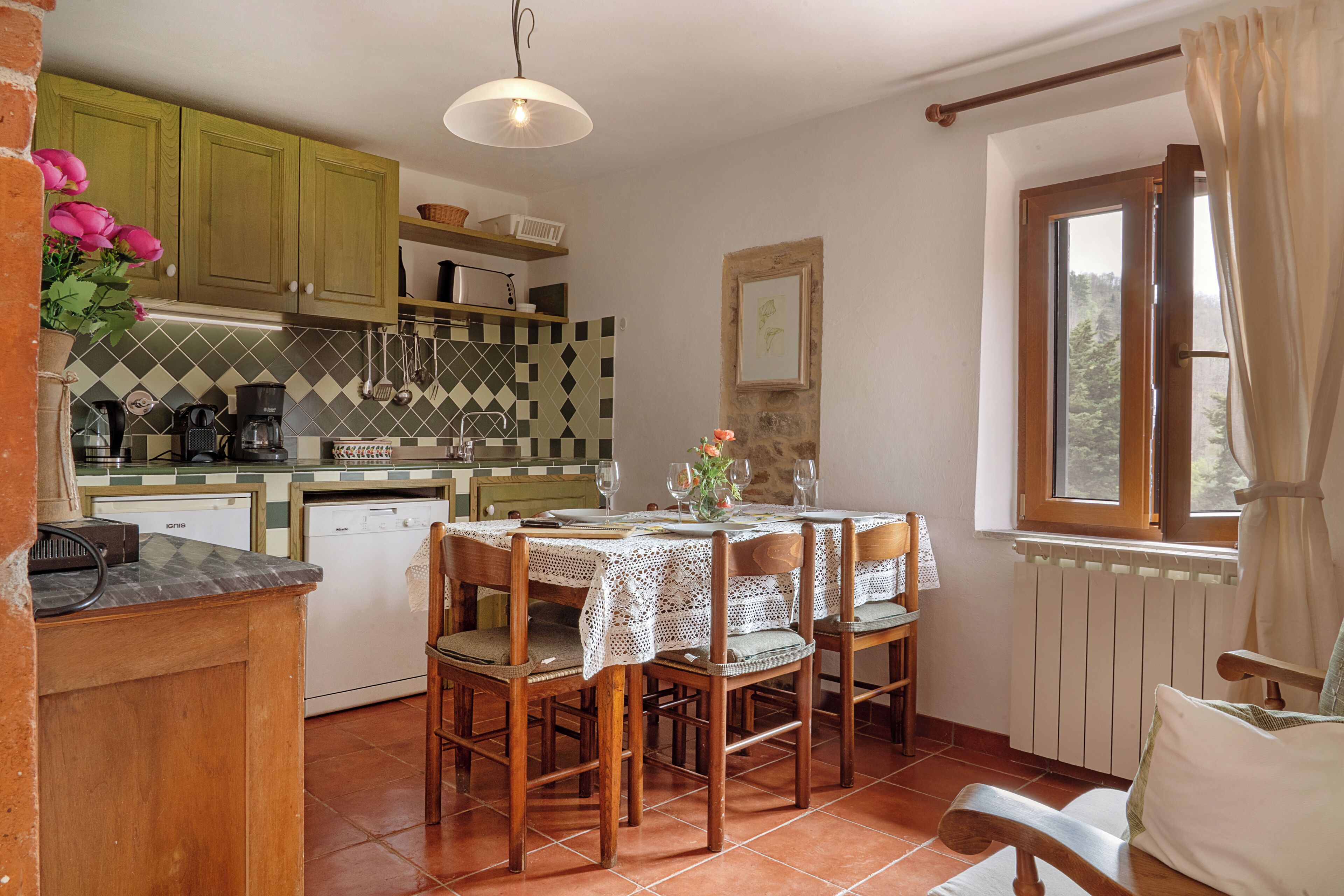 Ortensia | Private kitchen | Espresso maker, coffee/tea maker, electric kettle