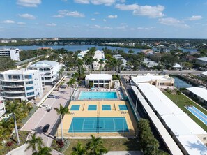 Unclassified image, 5 of 23, button - Modern 2BR, 2BA condo in Sarasota's Palm Bay Club, sleeps 6 comfortably. (Sarasota)
