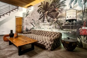 TV, offices - Nusantara Loft Ambon (Pererenan)