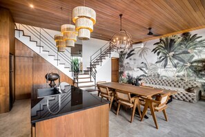 Dining - Nusantara Loft Ambon (Pererenan)