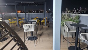 Ulkoruokailutilat