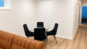 Suite | Dining