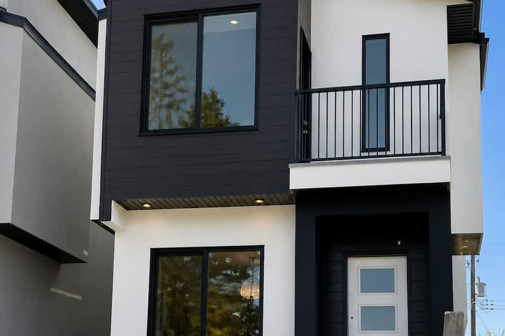 Calgary Urban Suites B