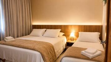 Comfort Triple Room | Desk, laptop workspace, free WiFi