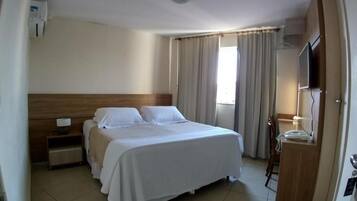 Economy Double or Twin Room | Desk, laptop workspace, free WiFi