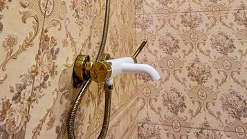 Deluxe Chalet, Mountain View | Bathroom