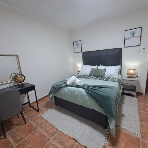 Cozy self-catering apartments, 1 & 2 bedrooms, fully equipped kitchens. Book now