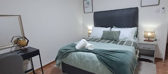 Cozy self-catering apartments, 1 & 2 bedrooms, fully equipped kitchens. Book now
