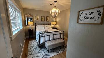 Desk, iron/ironing board, travel cot, WiFi