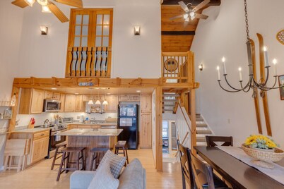 Cozy Mountain Condo at the Village of Loon!