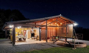 Chalet, 3 habitaciones, vista a la montaña | Restaurante al aire libre
