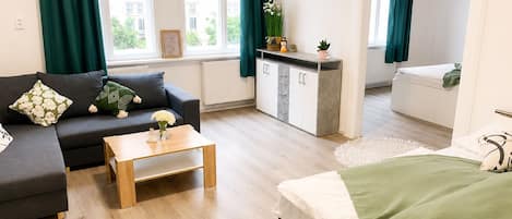 2 bedrooms, iron/ironing board, Internet, bed sheets