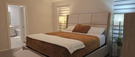 4 chambres, fer et planche à repasser, Wi-Fi, literie fournie