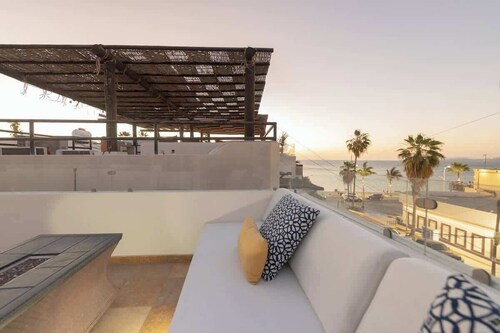 Casa in downtown La Paz steps from Ocean & Malecon