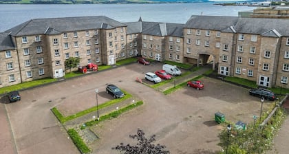 6 Bedroom Self Contained Hostel Unit