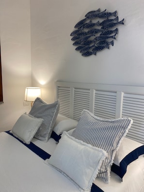 Ferros/tábuas de passar roupa, Wi-Fi, roupa de cama