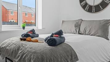 Free WiFi, bed sheets
