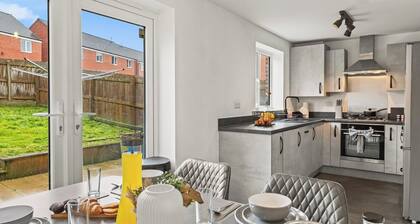 Family-Friendly 3BR Home with Games