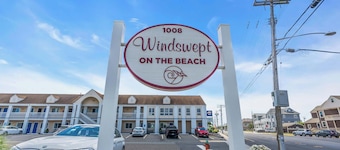 Cozy Queen at The Windswept