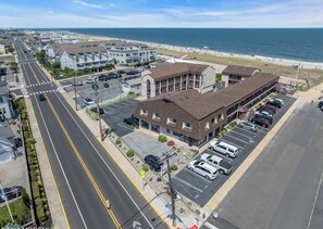 Exterior - Cozy Queen at The Windswept (Point Pleasant Beach)