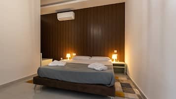 3 habitaciones, tabla de planchar con plancha, wifi y ropa de cama