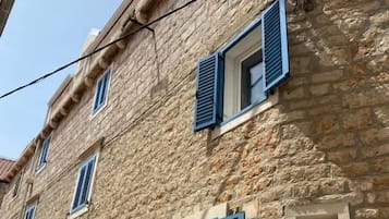 Apartment | Exterior detail