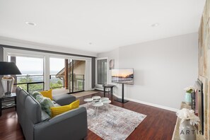 TV connectée, cheminée