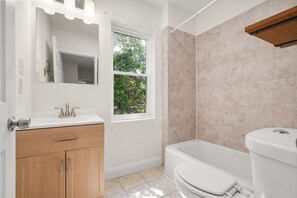 Handtücher, Toilettenpapier