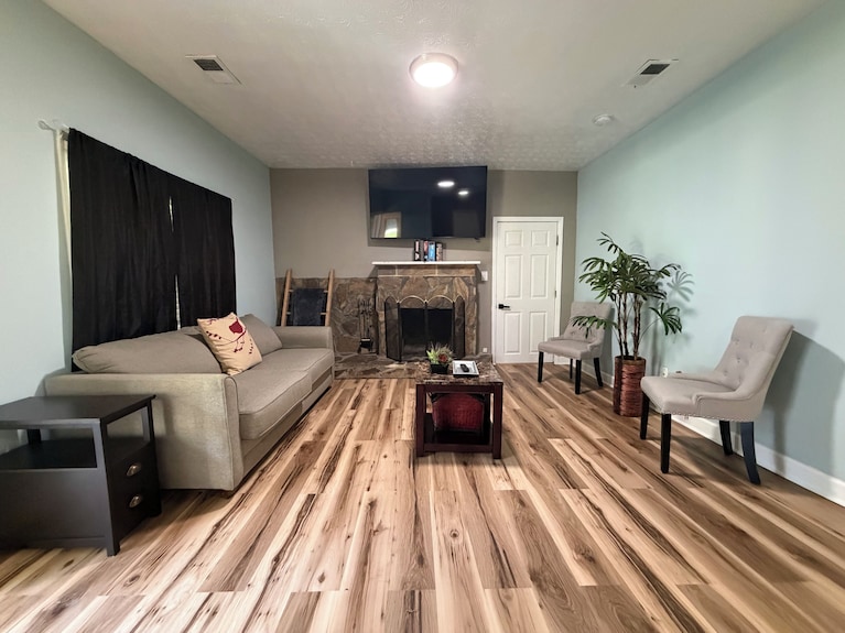 Comfortable 4br2 King Beds Near Arbor Place Mall - Douglasville, GA