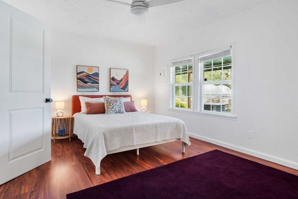 Room - The Nueces River Escape (Uvalde)