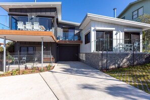 Exterior - Perfectly Pambula: 5 Bedroom Option (Pambula Beach)
