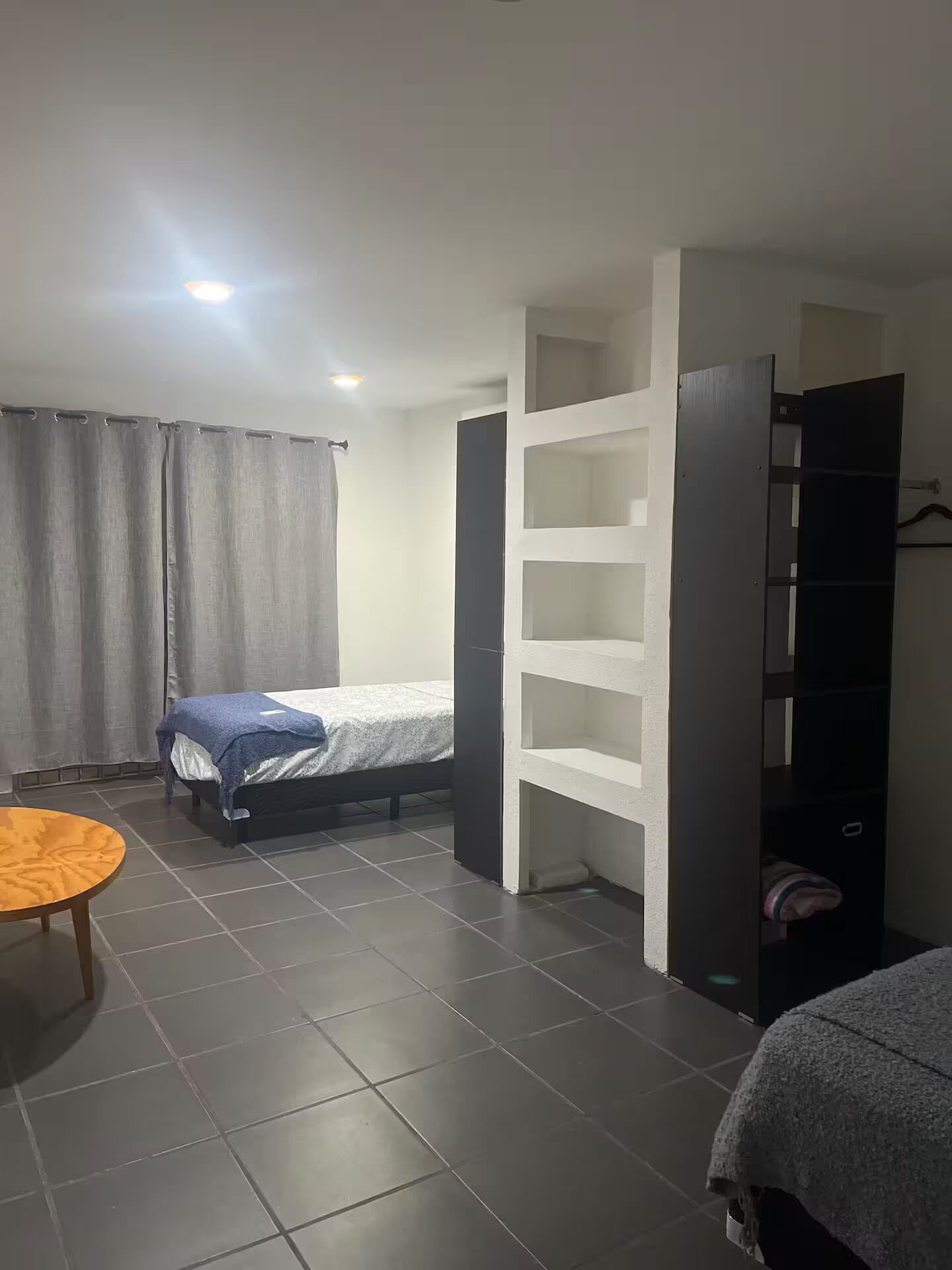 2 bedrooms, iron/ironing board, Internet, bed sheets