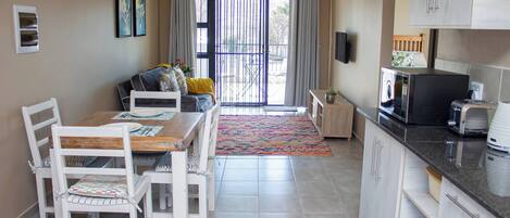 Apartment, 2 Bedrooms, Balcony | Dining room
