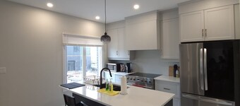 New 5 bedroom 4 bathroom house minutes away from the falls.