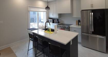 New 5 bedroom 4 bathroom house minutes away from the falls.