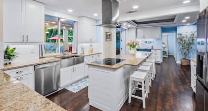 Cape Calypso- 4BR Pool Retreat