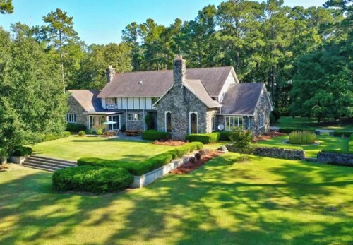 The Grand Greystone Estate